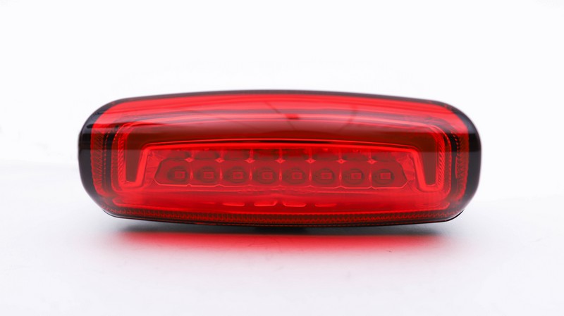 后尾灯（LED)